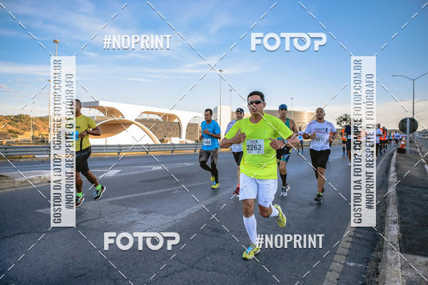 Buy your photos of the eventMaratona e Meia Maratona das Gerais on Fotop
