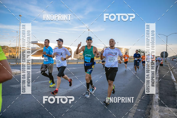 Buy your photos of the eventMaratona e Meia Maratona das Gerais on Fotop