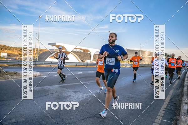 Buy your photos of the eventMaratona e Meia Maratona das Gerais on Fotop