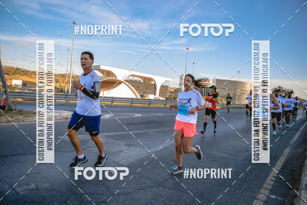 Buy your photos of the eventMaratona e Meia Maratona das Gerais on Fotop
