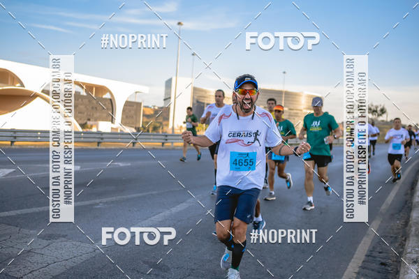 Buy your photos of the eventMaratona e Meia Maratona das Gerais on Fotop
