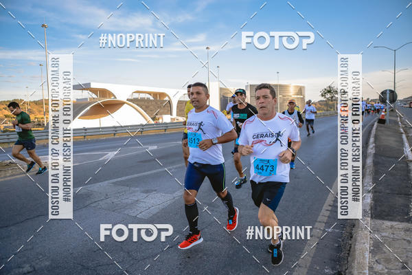 Buy your photos of the eventMaratona e Meia Maratona das Gerais on Fotop