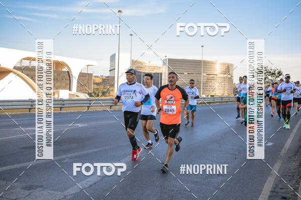 Buy your photos of the eventMaratona e Meia Maratona das Gerais on Fotop