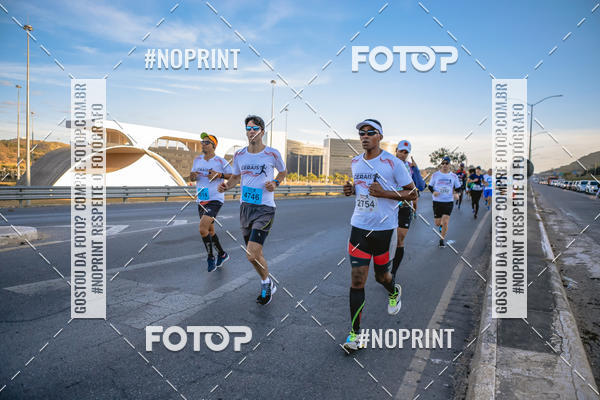 Buy your photos of the eventMaratona e Meia Maratona das Gerais on Fotop