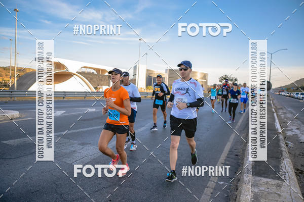 Buy your photos of the eventMaratona e Meia Maratona das Gerais on Fotop