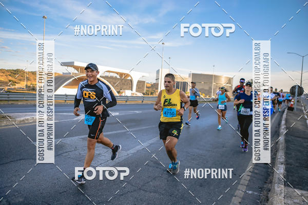 Buy your photos of the eventMaratona e Meia Maratona das Gerais on Fotop