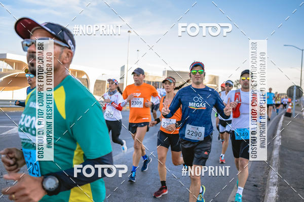 Buy your photos of the eventMaratona e Meia Maratona das Gerais on Fotop