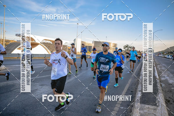 Buy your photos of the eventMaratona e Meia Maratona das Gerais on Fotop