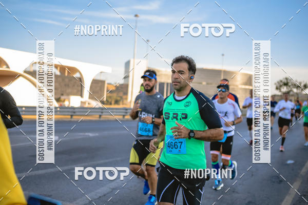 Buy your photos of the eventMaratona e Meia Maratona das Gerais on Fotop