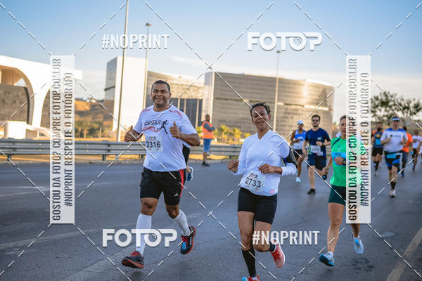 Buy your photos of the eventMaratona e Meia Maratona das Gerais on Fotop