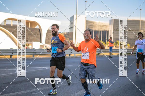 Buy your photos of the eventMaratona e Meia Maratona das Gerais on Fotop
