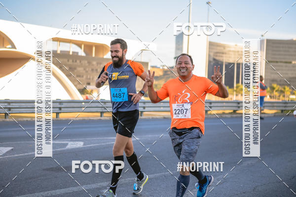 Buy your photos of the eventMaratona e Meia Maratona das Gerais on Fotop