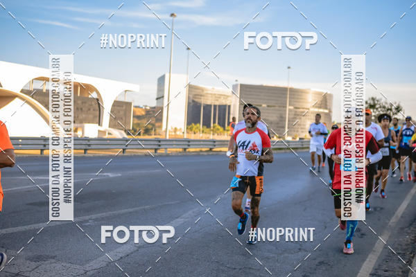 Buy your photos of the eventMaratona e Meia Maratona das Gerais on Fotop