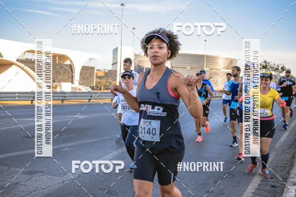 Buy your photos of the eventMaratona e Meia Maratona das Gerais on Fotop
