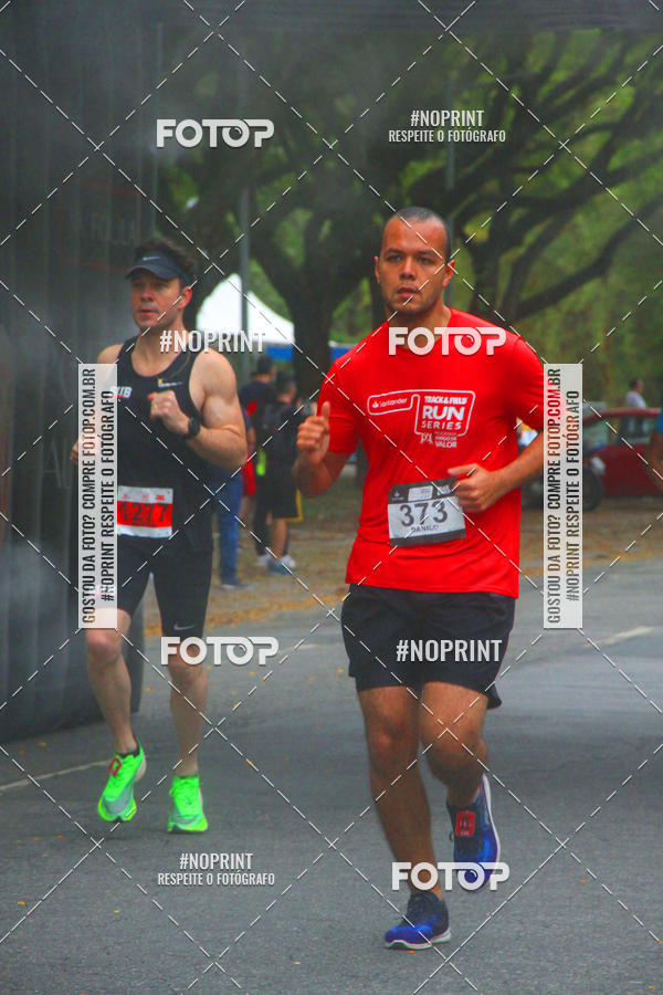 Buy your photos of the eventSantander Track&Field Run Series - Amigo de Valor on Fotop