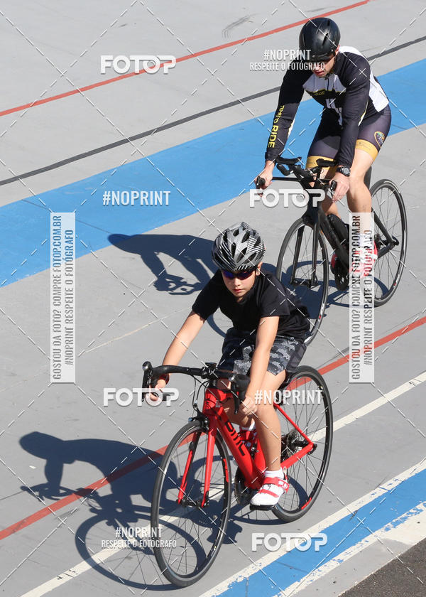 Buy your photos of the eventPEDALE POR UMA CAUSA 2019 - CURITIBA on Fotop