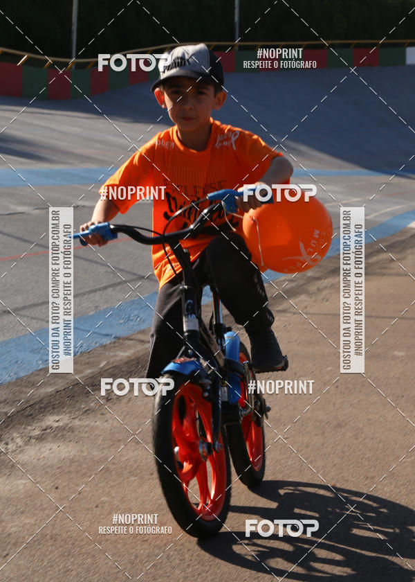 Buy your photos of the eventPEDALE POR UMA CAUSA 2019 - CURITIBA on Fotop