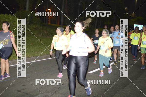 Buy your photos of the eventNight Run 2019 - Pop - Rio de Janeiro on Fotop