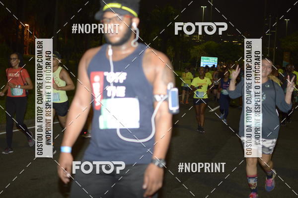 Buy your photos of the eventNight Run 2019 - Pop - Rio de Janeiro on Fotop