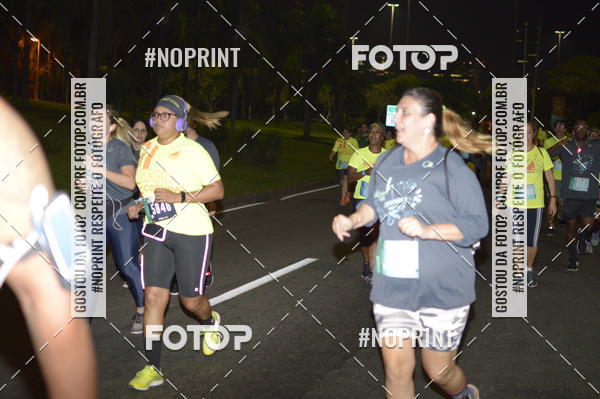Buy your photos of the eventNight Run 2019 - Pop - Rio de Janeiro on Fotop