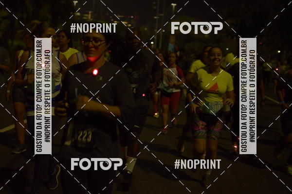 Buy your photos of the eventNight Run 2019 - Pop - Rio de Janeiro on Fotop