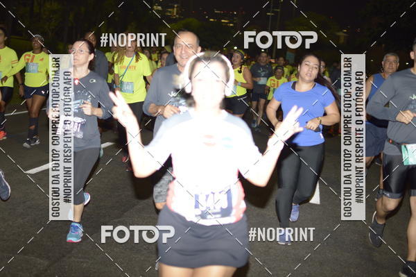 Buy your photos of the eventNight Run 2019 - Pop - Rio de Janeiro on Fotop