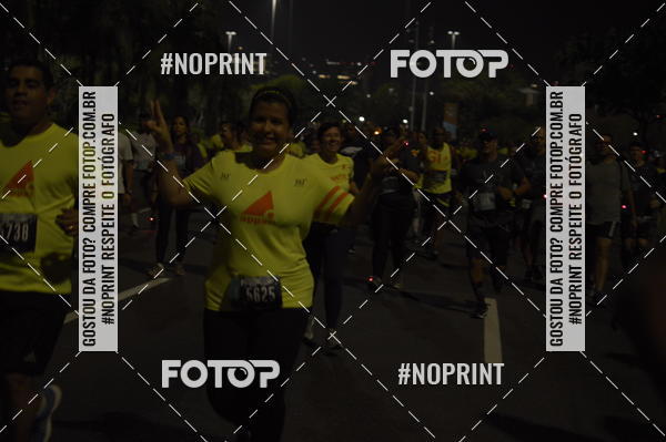 Buy your photos of the eventNight Run 2019 - Pop - Rio de Janeiro on Fotop