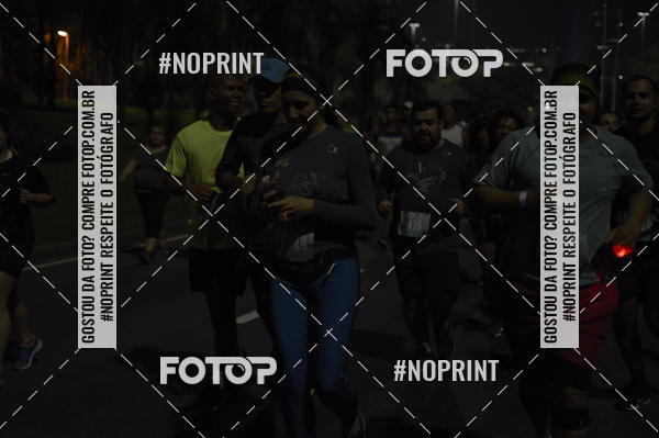 Buy your photos of the eventNight Run 2019 - Pop - Rio de Janeiro on Fotop