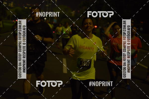 Buy your photos of the eventNight Run 2019 - Pop - Rio de Janeiro on Fotop