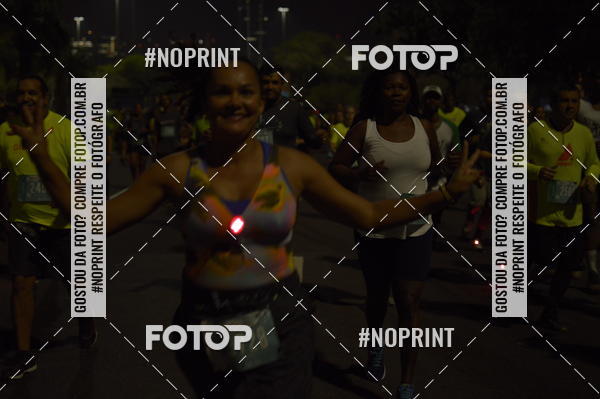 Buy your photos of the eventNight Run 2019 - Pop - Rio de Janeiro on Fotop