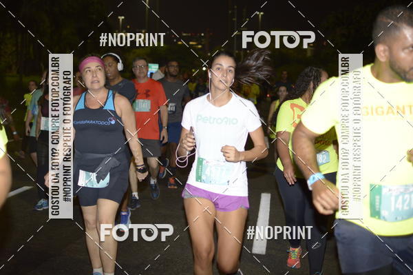 Buy your photos of the eventNight Run 2019 - Pop - Rio de Janeiro on Fotop