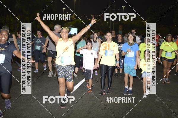Buy your photos of the eventNight Run 2019 - Pop - Rio de Janeiro on Fotop