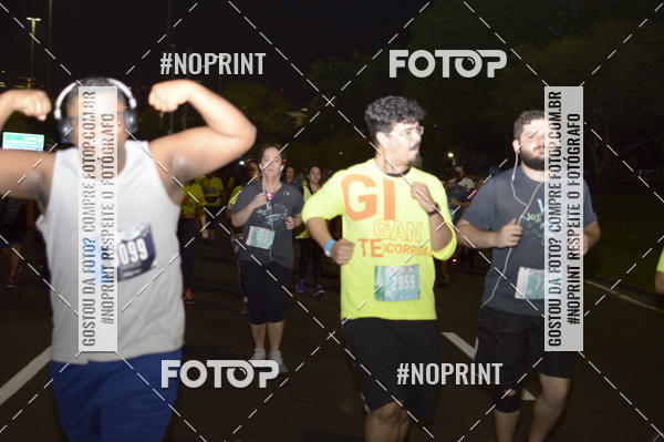 Buy your photos of the eventNight Run 2019 - Pop - Rio de Janeiro on Fotop