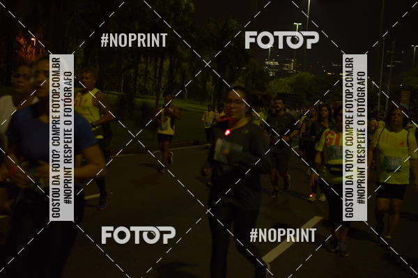 Buy your photos of the eventNight Run 2019 - Pop - Rio de Janeiro on Fotop