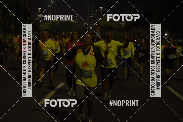 Buy your photos of the eventNight Run 2019 - Pop - Rio de Janeiro on Fotop