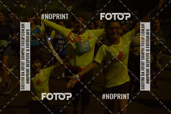Buy your photos of the eventNight Run 2019 - Pop - Rio de Janeiro on Fotop