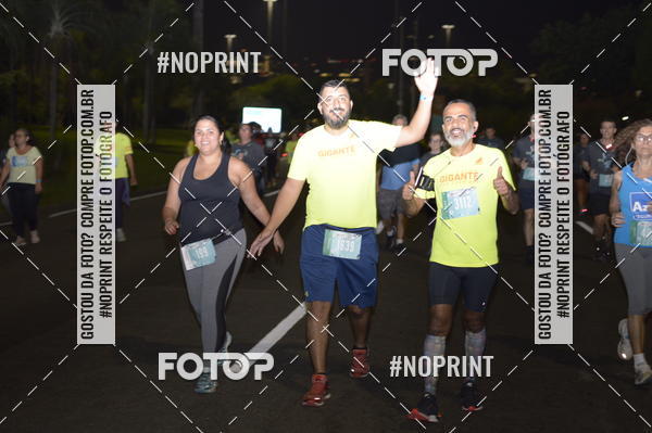 Buy your photos of the eventNight Run 2019 - Pop - Rio de Janeiro on Fotop