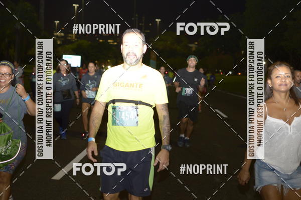 Buy your photos of the eventNight Run 2019 - Pop - Rio de Janeiro on Fotop