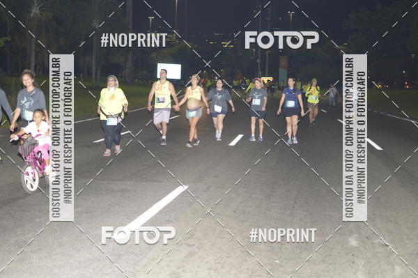 Buy your photos of the eventNight Run 2019 - Pop - Rio de Janeiro on Fotop