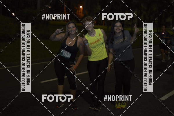 Buy your photos of the eventNight Run 2019 - Pop - Rio de Janeiro on Fotop