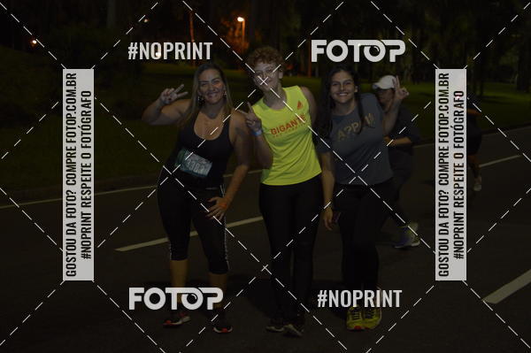 Buy your photos of the eventNight Run 2019 - Pop - Rio de Janeiro on Fotop