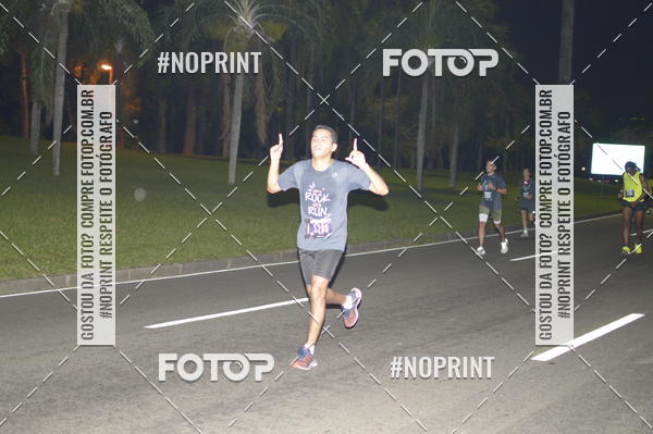 Buy your photos of the eventNight Run 2019 - Pop - Rio de Janeiro on Fotop