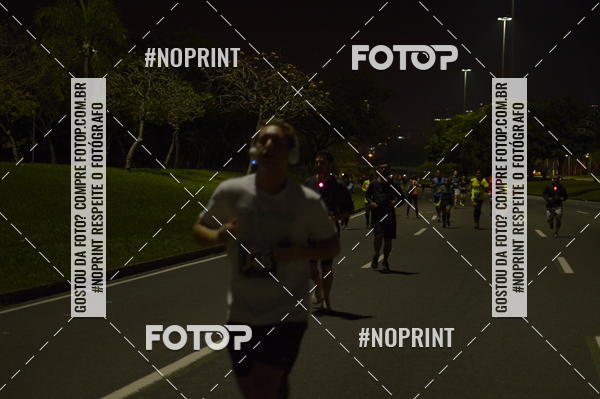 Buy your photos of the eventNight Run 2019 - Pop - Rio de Janeiro on Fotop