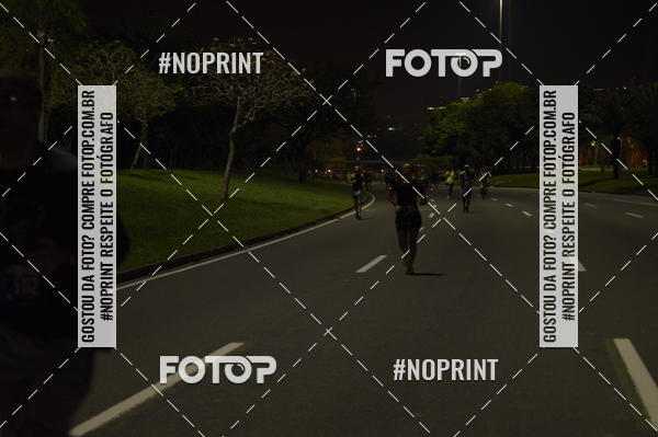 Buy your photos of the eventNight Run 2019 - Pop - Rio de Janeiro on Fotop