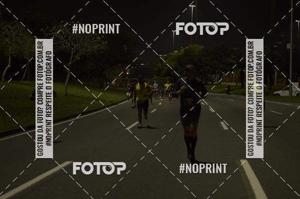 Buy your photos of the eventNight Run 2019 - Pop - Rio de Janeiro on Fotop