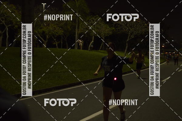 Buy your photos of the eventNight Run 2019 - Pop - Rio de Janeiro on Fotop