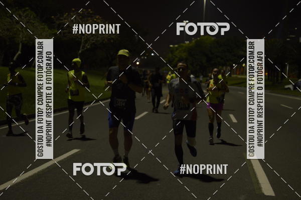 Buy your photos of the eventNight Run 2019 - Pop - Rio de Janeiro on Fotop