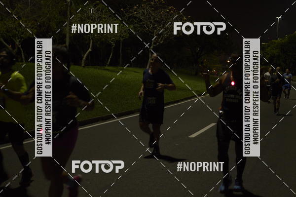 Buy your photos of the eventNight Run 2019 - Pop - Rio de Janeiro on Fotop