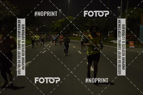 Buy your photos of the eventNight Run 2019 - Pop - Rio de Janeiro on Fotop