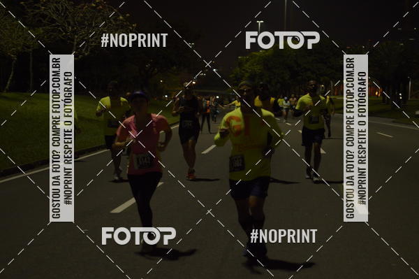 Buy your photos of the eventNight Run 2019 - Pop - Rio de Janeiro on Fotop